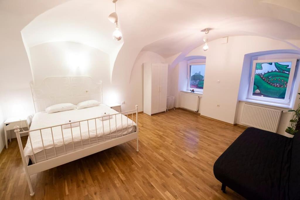 Apartment Dragon's Cave *
